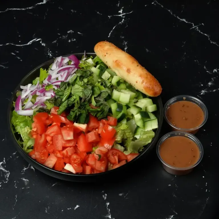 Chopped_salad_M40Ef-RWv