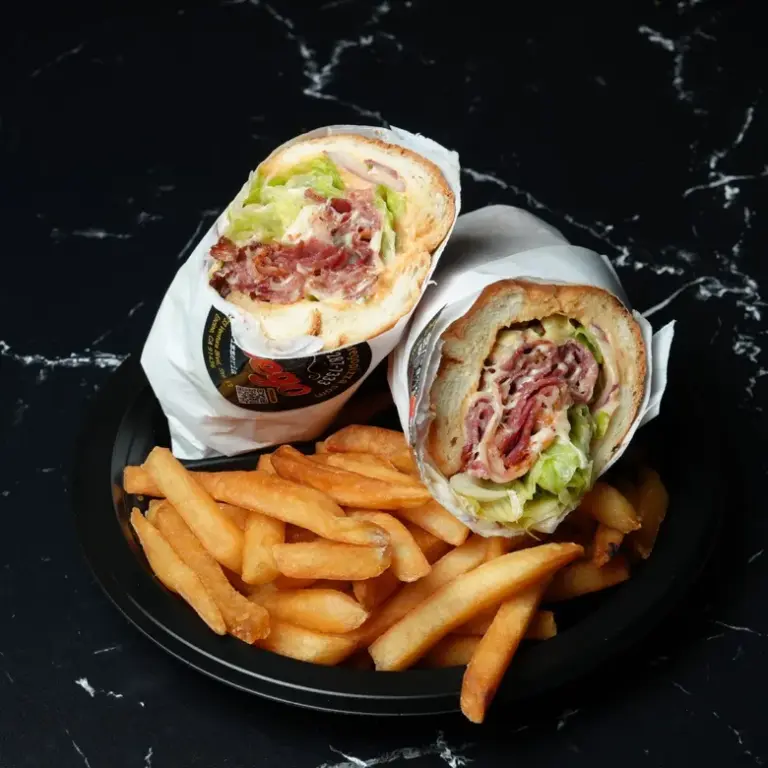 Pastrami_sandwich_8XXJeJnV3